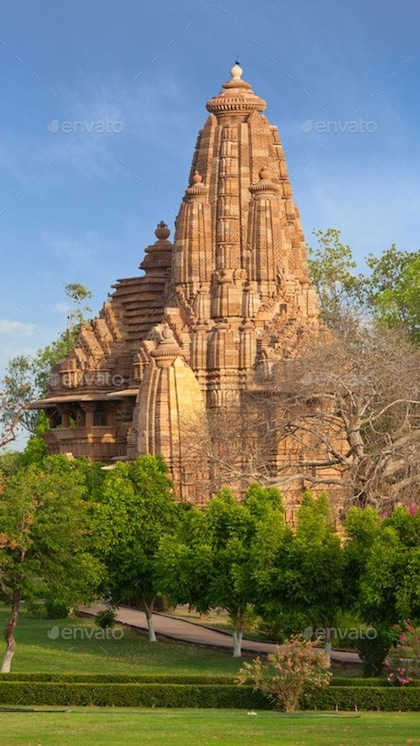 <p>हर साल पर्यटन और पुरातत्व विभाग इंची टेप से बाकायदा शिवलिंग की नाप करते हैं तो चमत्कारिक रुप से एक इंच बढ़ा हुआ होता है। 9 फीट ऊंचा शिवलिंग जितना बाहर है उतना ही जमीन के अंदर भी। <br />
 </p>
