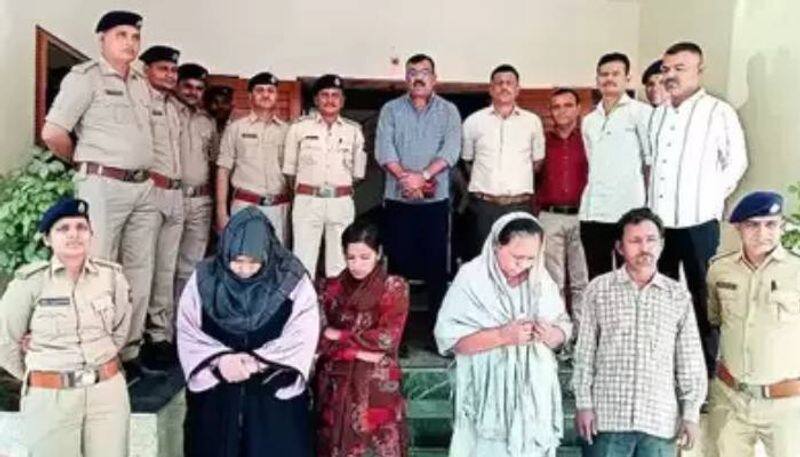 Looteri dulhan gang trapping desperate grooms arrested in gujarat rlp