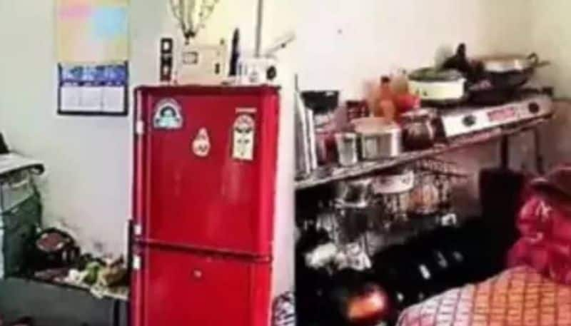 principal turns class room into kitchen and bedroom in Bihar rlp