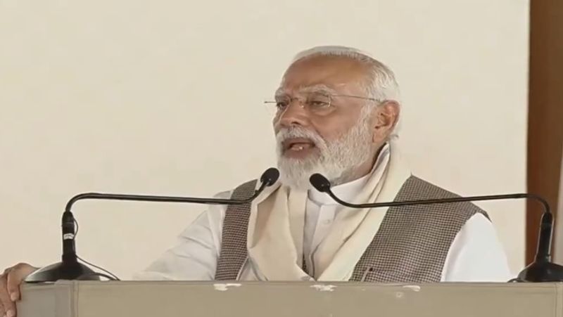 Transformation of railway is the guarantee of Viksit Bharat says pm modi smp