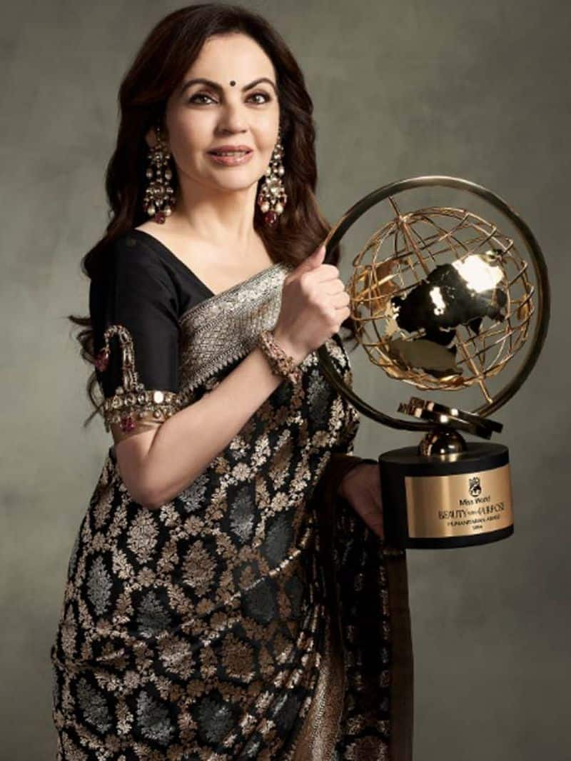 Nita ambani wore bujbhand of Moghal king Shah Jahan worth 200 crore rupees skr