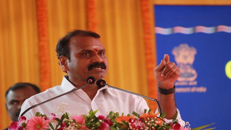 Railway projects worth Rs 6000 crore have been given to tamil Nadu this financial year says l murugan smp