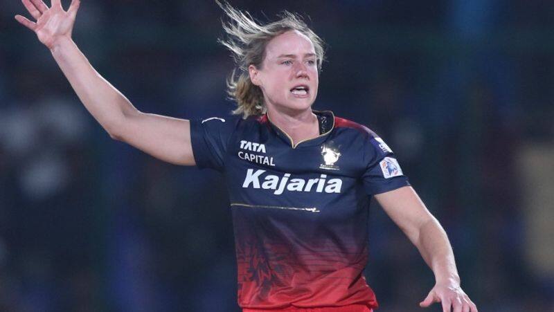 Royal Challengers Bangalore Women Ellyse Perry Becomes the First Player in WPL History to take 6 Wickets during MI vs RCB in 19th Match of WPL 2024 rsk