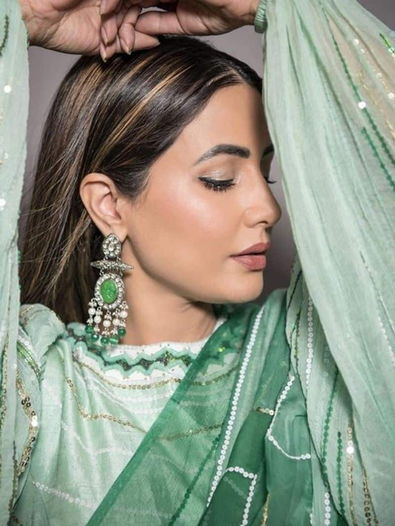 hina khan 8 earring for ramadan and eid zkamn