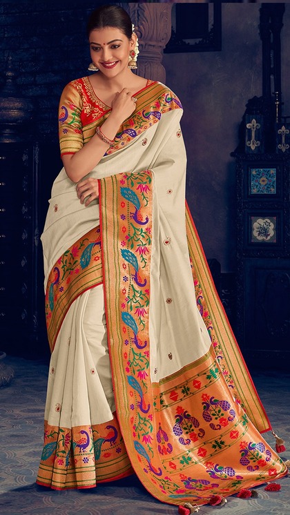 कामिका एकादशी पर लगेंगी हूर, पहनें 8 Trendy Saree Design