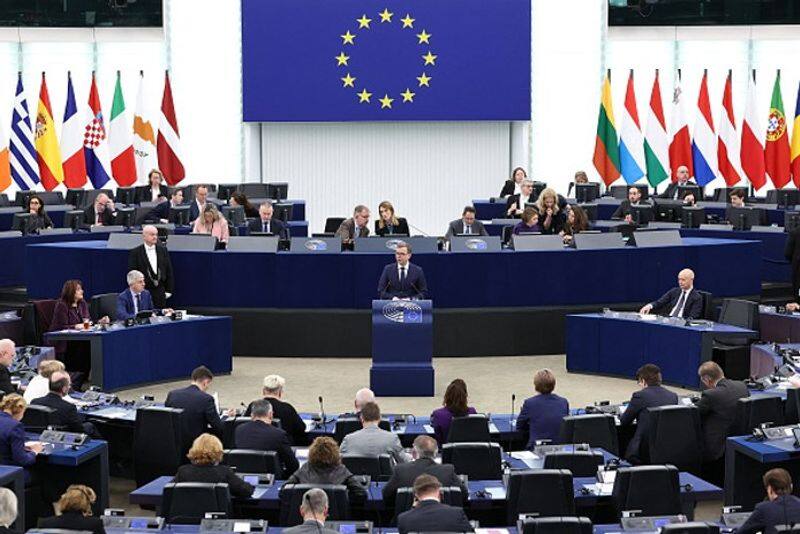 BREAKING European Parliament adopts landmark EU media freedom law snt