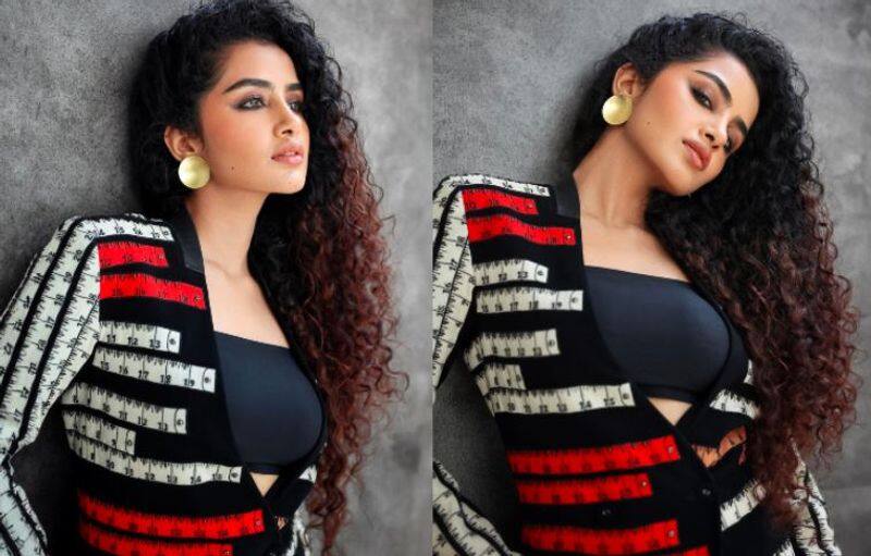 Actress Anupama Parameshwaran Hot look, Fans comment temperature is already high Vin