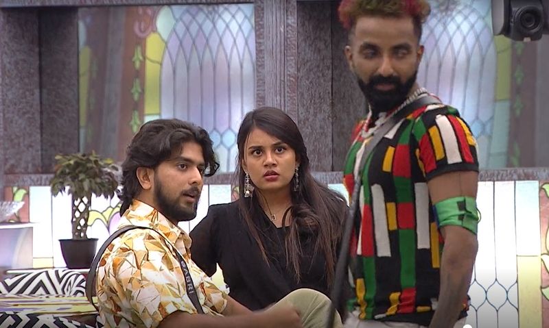 bigg boss malayalam season 6 rocky questions jasmin relation with gabri jasmin reaction vvk