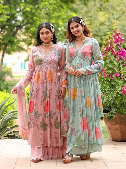 इस ईद पहने आलिया कट सूट ! चांद से ज़्यादा लगेंगी  चमकीली