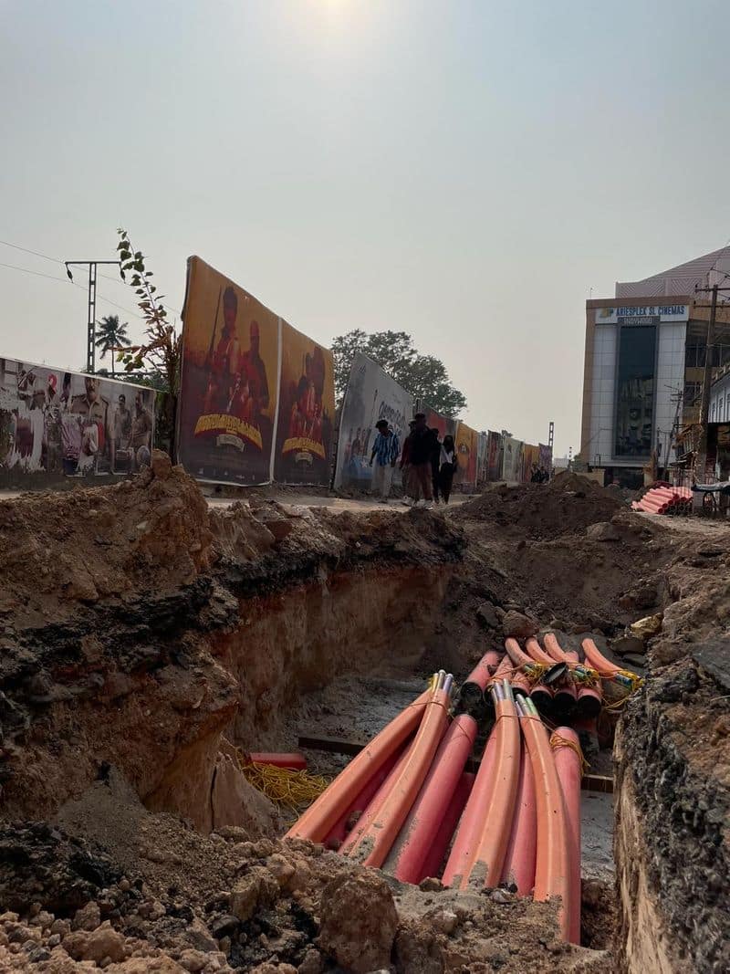 Passengers please note rods in Trivandrum city like Guna caves due to smart city works - pictures 