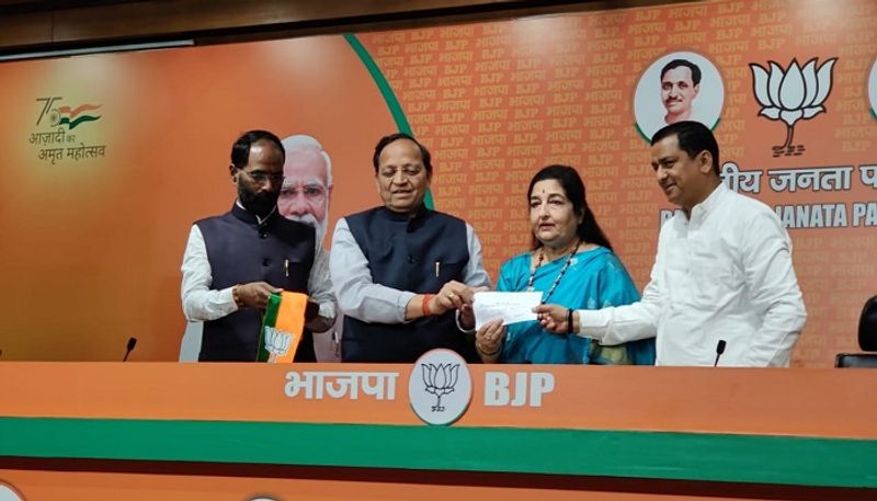 Renowned singer Anuradha Paudwal joins BJP ahead of Lok Sabha Elections 2024