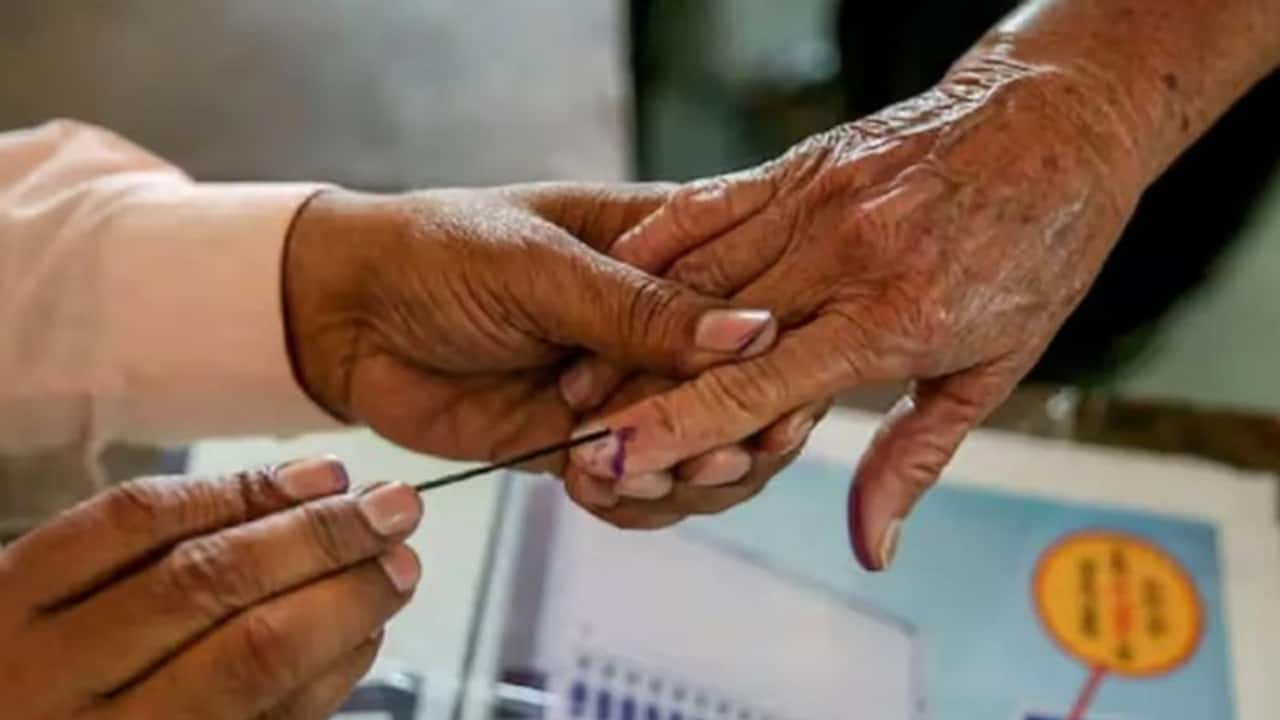 Lok Sabha elections 2024: Know important dates, schedule and party wise candidates for Varanasi seat
