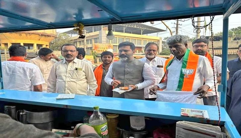 BJP Candidate Kota Shrinivas Poojari who Campaigning for Lok Sabha Election in Chikkamagaluru grg 