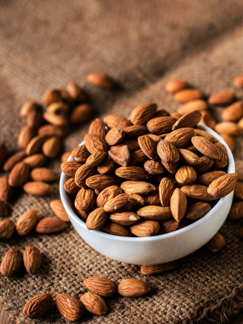 Who Should Avoid Almonds Health Risks and Side Effects Rya