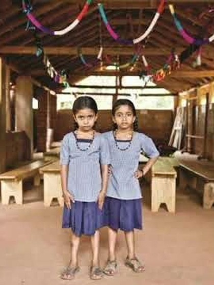 <p>साल 2008 में इस गांव के 280 जुड़वा बच्चों की लिस्ट सामने आई थी। 2008 में, लगभग 300 महिलाओं ने यहां स्वस्थ बच्चों को जन्म दिया। इनमें से 15 जोड़े जुड़वा बच्चे पैदा हुए।</p>

<p> </p>

<p> </p>
