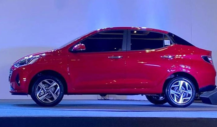 Hyundai Aura CNG launched at Rs 7.49 lakh