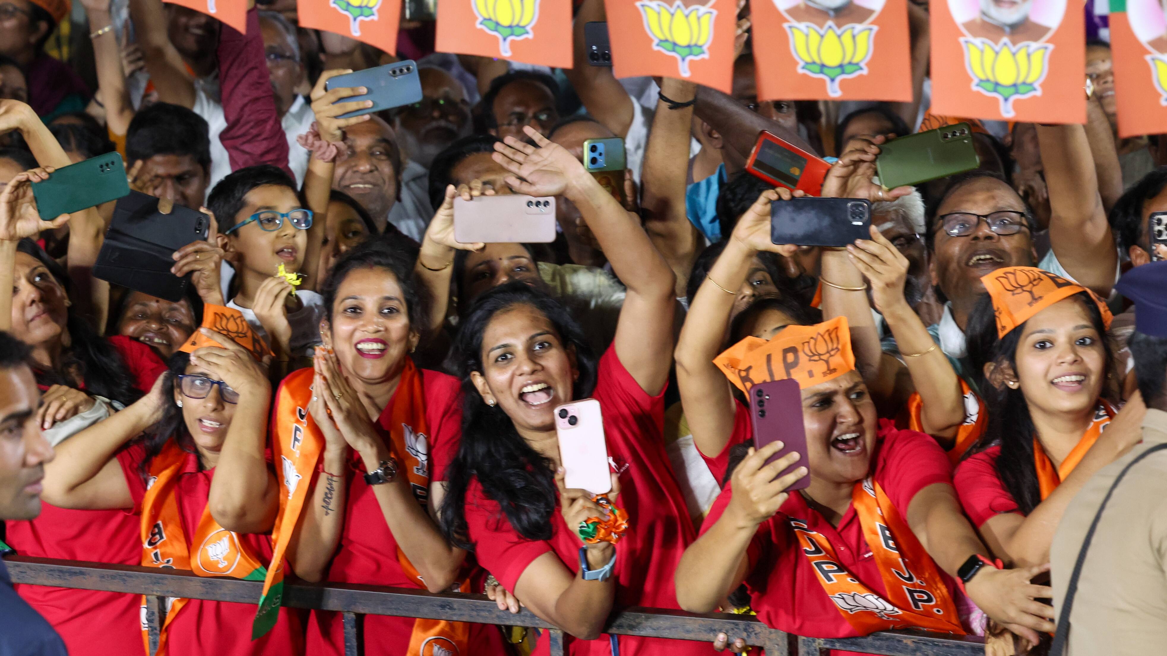 PM Modi Coimbatore roadshow