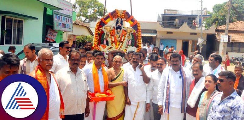 Heremagaluru brahma rathotsav celebration at chikkamagaluru rav