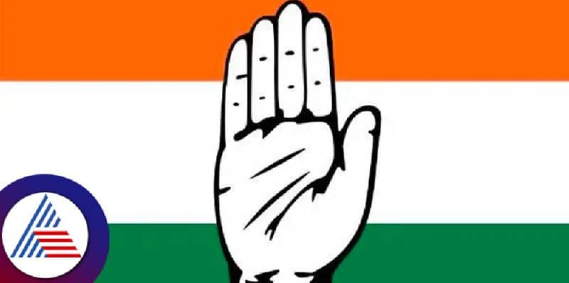 Tumkur  Lokeshwar fans boycott Congress meeting snr