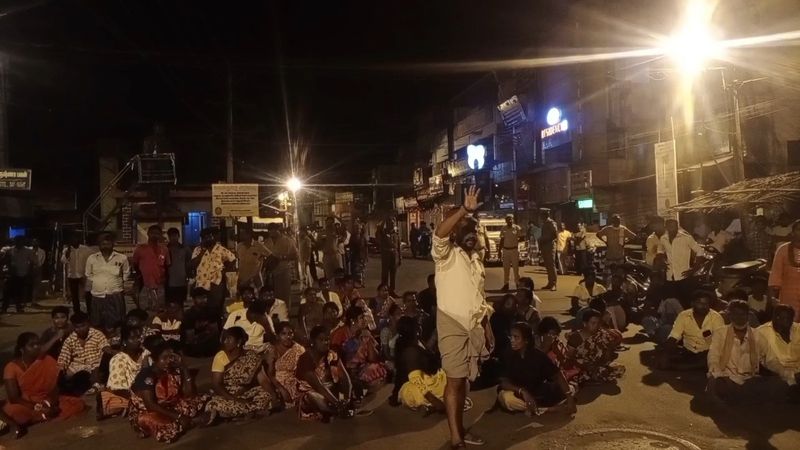 young man killed by suspicious person in mayiladuthurai district vel