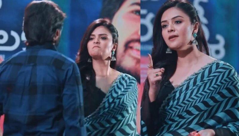 Anchor Sreemukhi Slapped Young Hero Here is Reason NSK