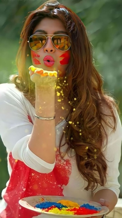 होली पर दिखेंगी 1नंबर,पुराने कपड़ों से यूं तैयार करें स्टाइलिश आउटफिट