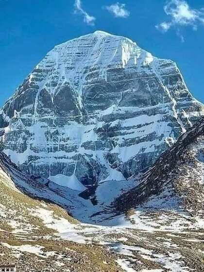 <p>कैलाश पर्वत पर  दुनियाभर के बहुत सारे पर्वतारोहियों ने कोशिश की है, पर सभी नाकाम रहे हैं, पर उनकी नाकाम कोशिश की कहानी बड़ी ही रहस्यमय  है। </p>

<p> </p>
