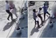 Delhi Crime News Mukherjee Nagar vegetable seller female student stabbed Incident seen in CCTV camera Police arrested accused XSMN