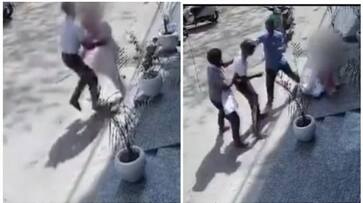 Delhi Crime News Mukherjee Nagar vegetable seller female student stabbed Incident seen in CCTV camera Police arrested accused XSMN