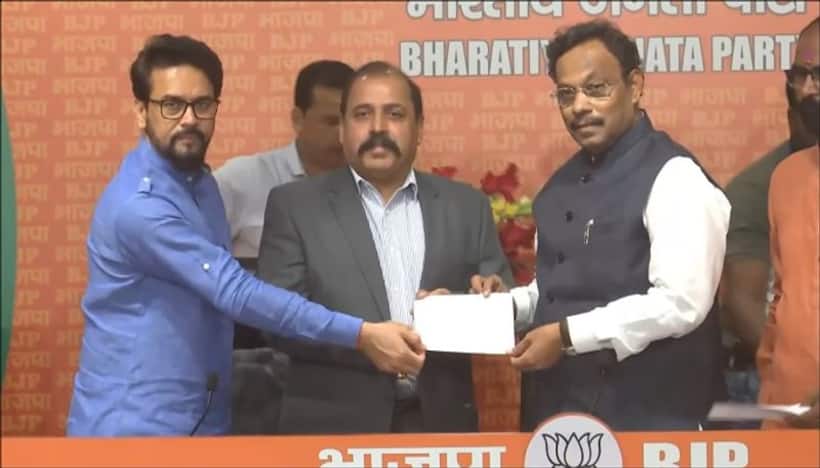 Former Air Chief Marshal RKS Bhadauria joins BJP, receives warm welcome (WATCH)