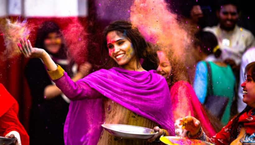 Holi 2024: 5 creative ways to use your old outfits on the festival of colours