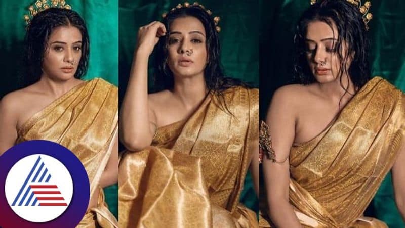 Actress Priyamani Regal Beauty In Golden Color Saree Without Blouse Photoshoots Viral gvd