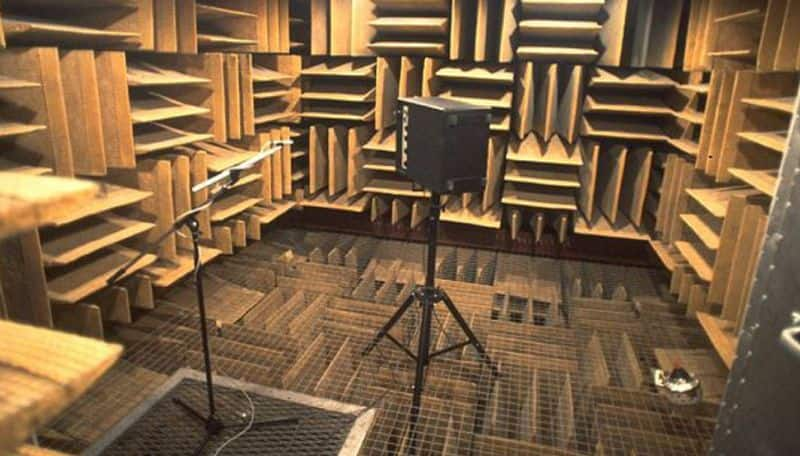 Anechoic Chamber Worlds Silent room where you can hear your heart beat and blood flow ans