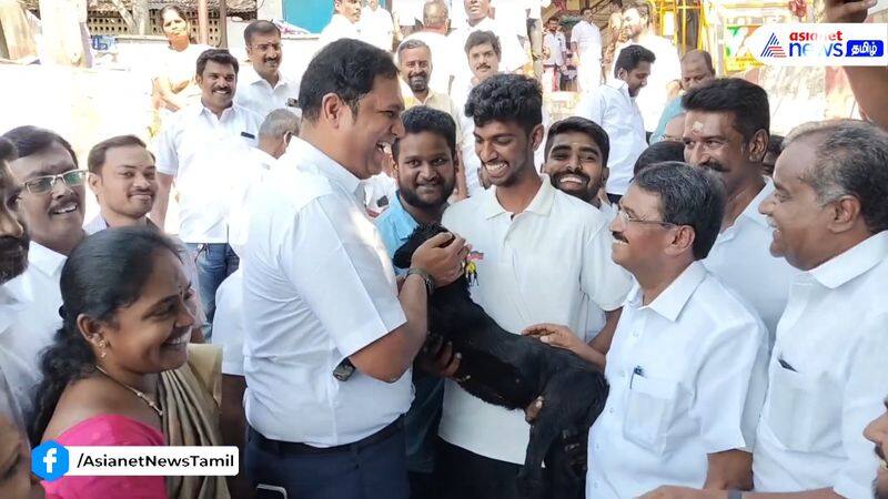 dmk it wing person gifted a goat to minister trb raja in coimbatore vel