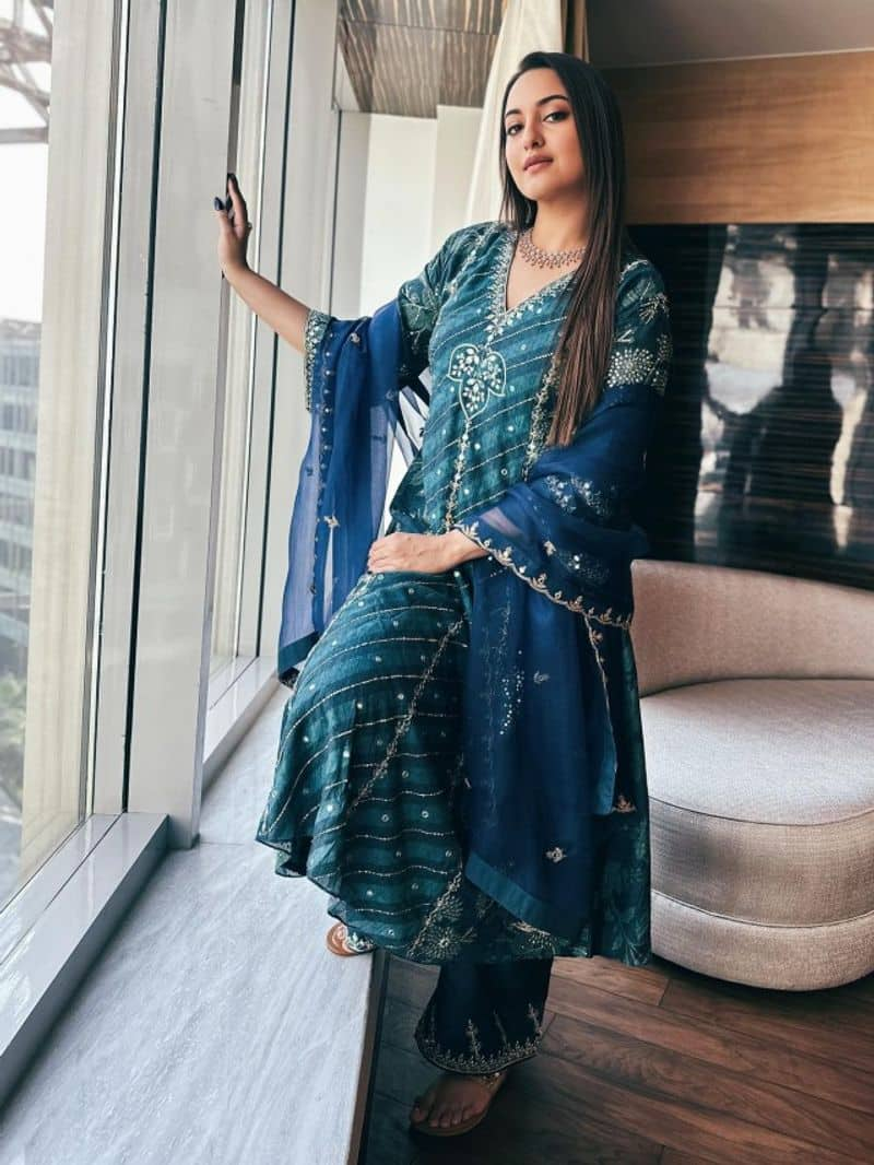 sonakshi sinha eid ethnic outfit kurta set zkamn