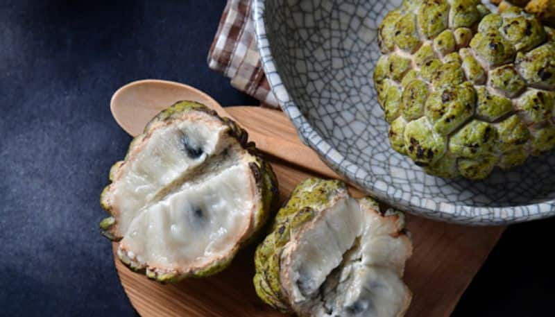 know the health benefits of custard apple or aathachakka