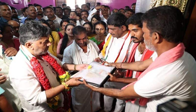 DK Suresh Special Pooja to Kenkeramma Devi before Submitting Nomination grg 