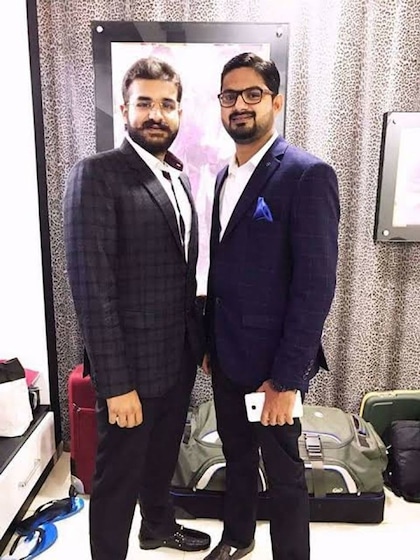 <p>मुख्तार अंसारी का बेटा अब्बास अंसारी शॉटगन शूटिंग का इंटरनेशनल खिलाड़ी है। कहा जाता है कि अब्बास उड़ती चिड़िया पर भी सटीक निशाना लगा सकता है।<br />
<br />
 </p>

