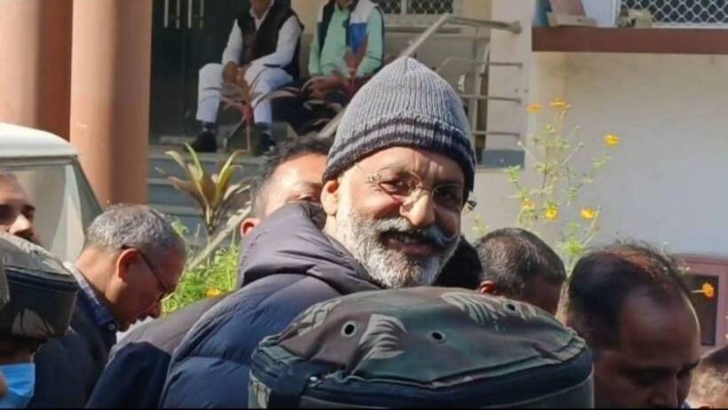 Mukhtar Ansari: गाजीपुर में कहा खोदी जा रही  मुख्तार की कब्र... किसके बगल होगा सुपुर्द ए खाक? पढ़ें...
