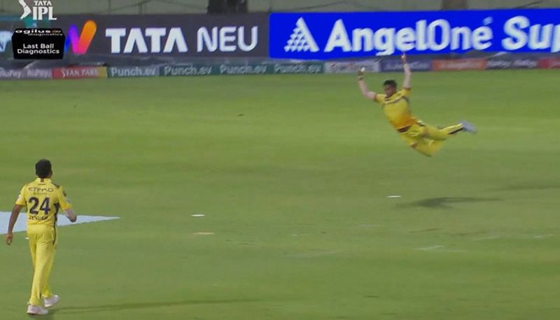 IPL 2024, DC vs CSK: Matheesha Pathirana's spectacular catch sends David Warner packing (WATCH) osf