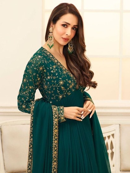 शौहर की आंखों का बनेंगी नूर, जब ईद में पहनेंगी Malaika Arora के सूट