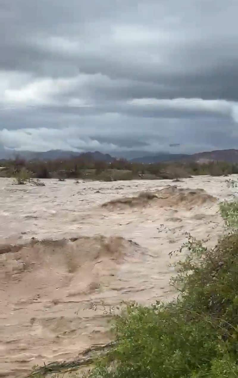 heavy rain and hailstorm in lashes parts of saudi arabia