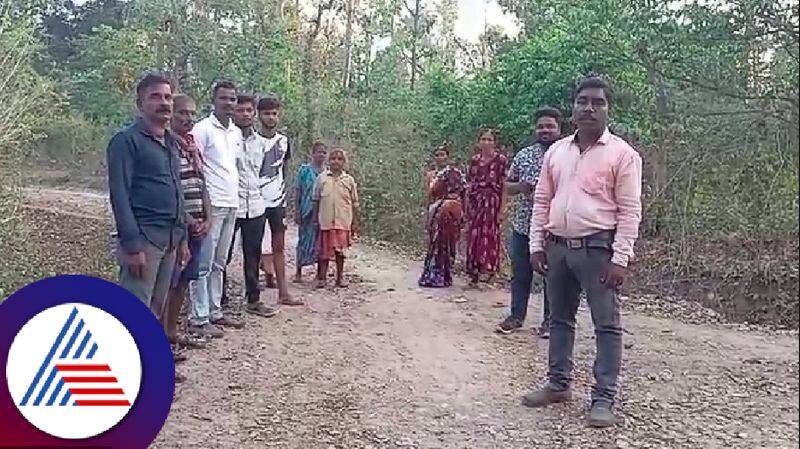 Jakkannaki villagers boycotted the Lok Sabha election 2024 demanding basic facilities rav