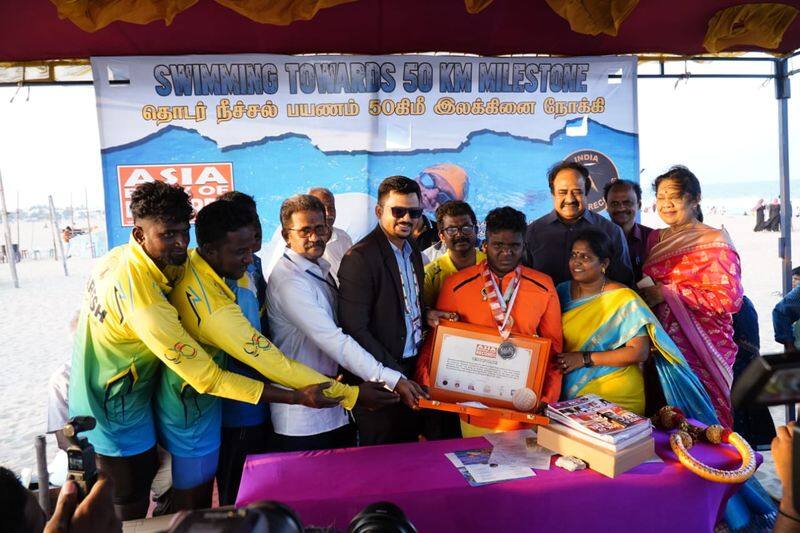 Boy swims 50 km in bay of Bengal from Mahabalipuram to Chennai sgb