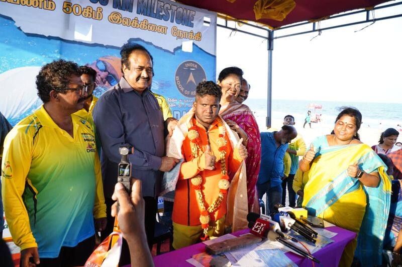 Boy swims 50 km in bay of Bengal from Mahabalipuram to Chennai sgb