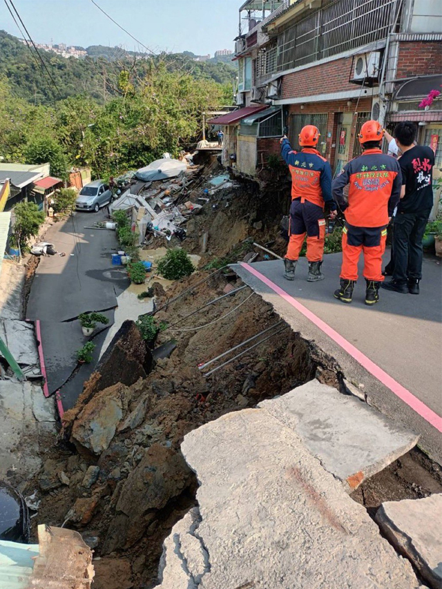 Following the Taiwan earthquake, two Indians were reported missing; they are safe-rag