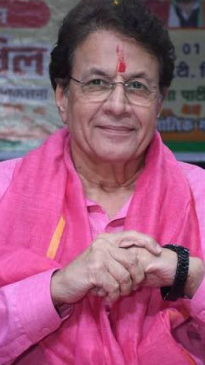 <p>हाल ही में अरुण गोविल ने अपनी नेट वर्थ के बारे में जानकारी दी है। अरुण गोविल की नेट वर्थ (Arun Govil net worth) करोड़ों में है। </p>
