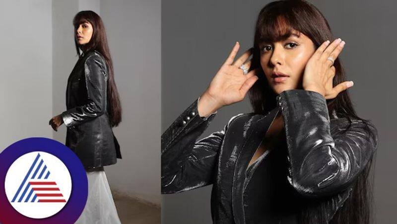 Mrunal Thakur turns heads in stylish blazer and skirt ensemble accentuated by stunning bangs hairstyle gvd