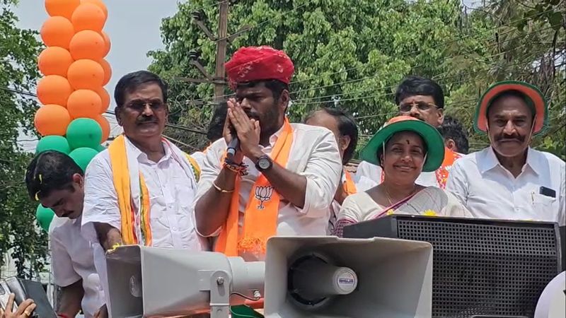 bjp state president annamalai did election campaign at hindi in coimbatore vel