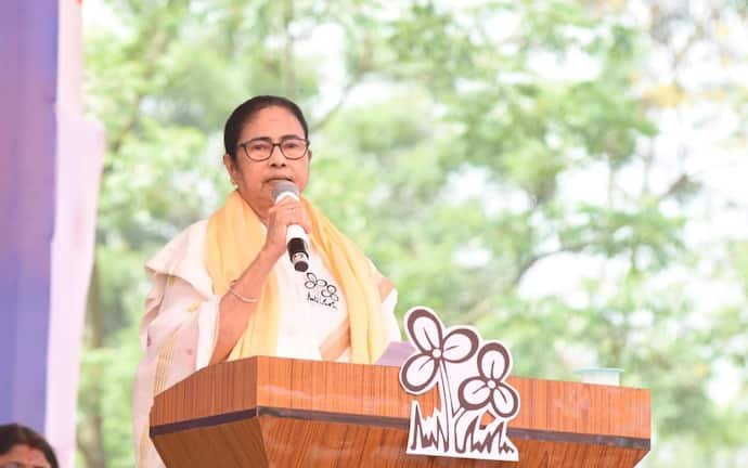 Lok Sabha Election 2024  Mamata Banerjee attacks Modi from Cooch Behar public meeting  bsm